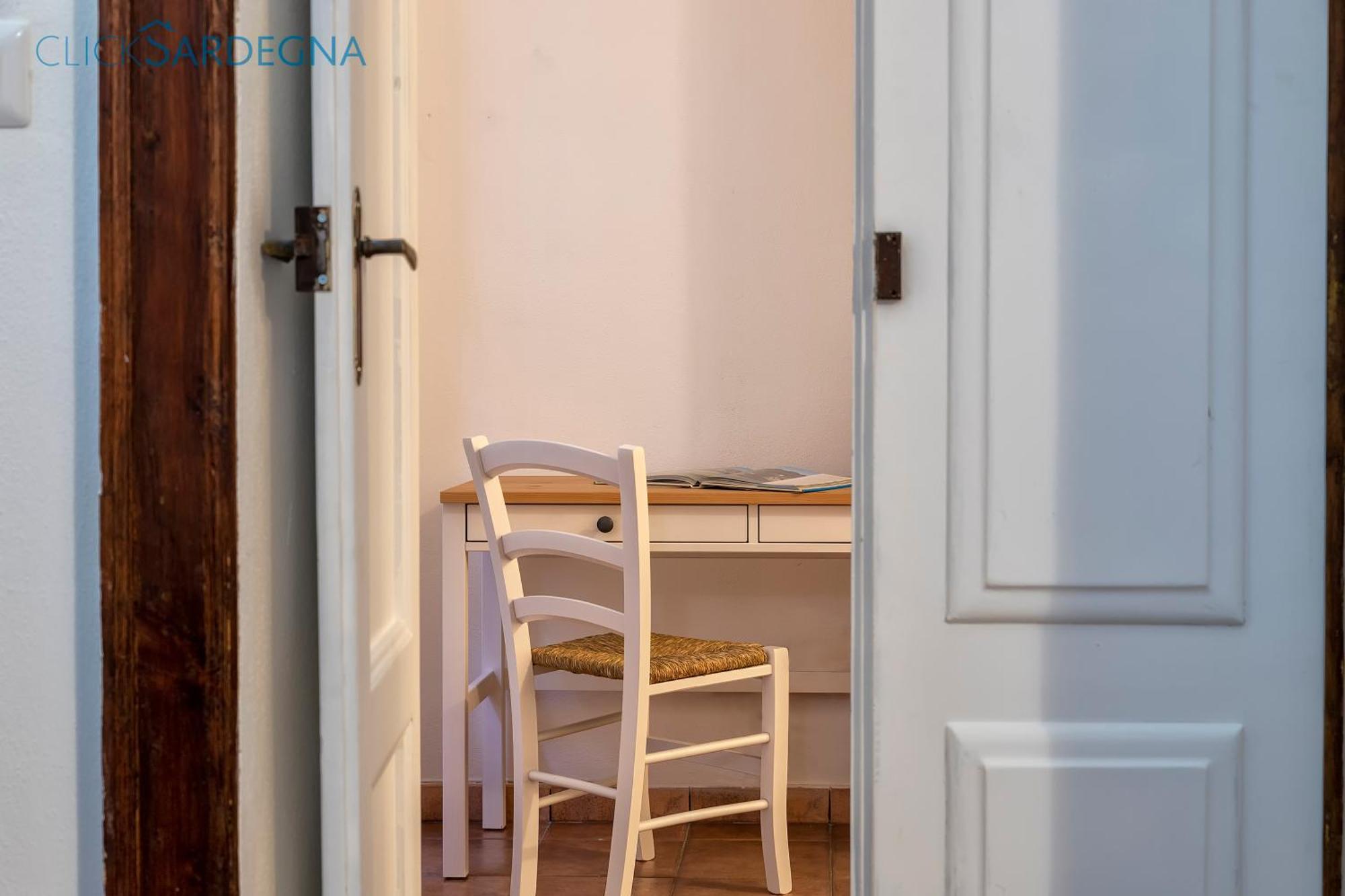 Carlo Alberto Apartment, Alghero Old Town, Near The Beach Exterior photo